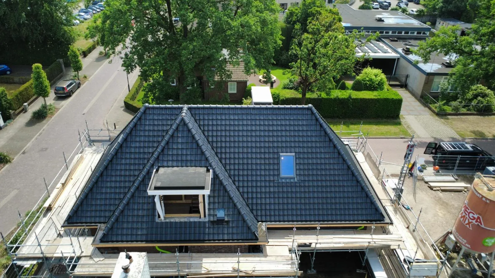 Project: Drie zorgwoningen  te Vries