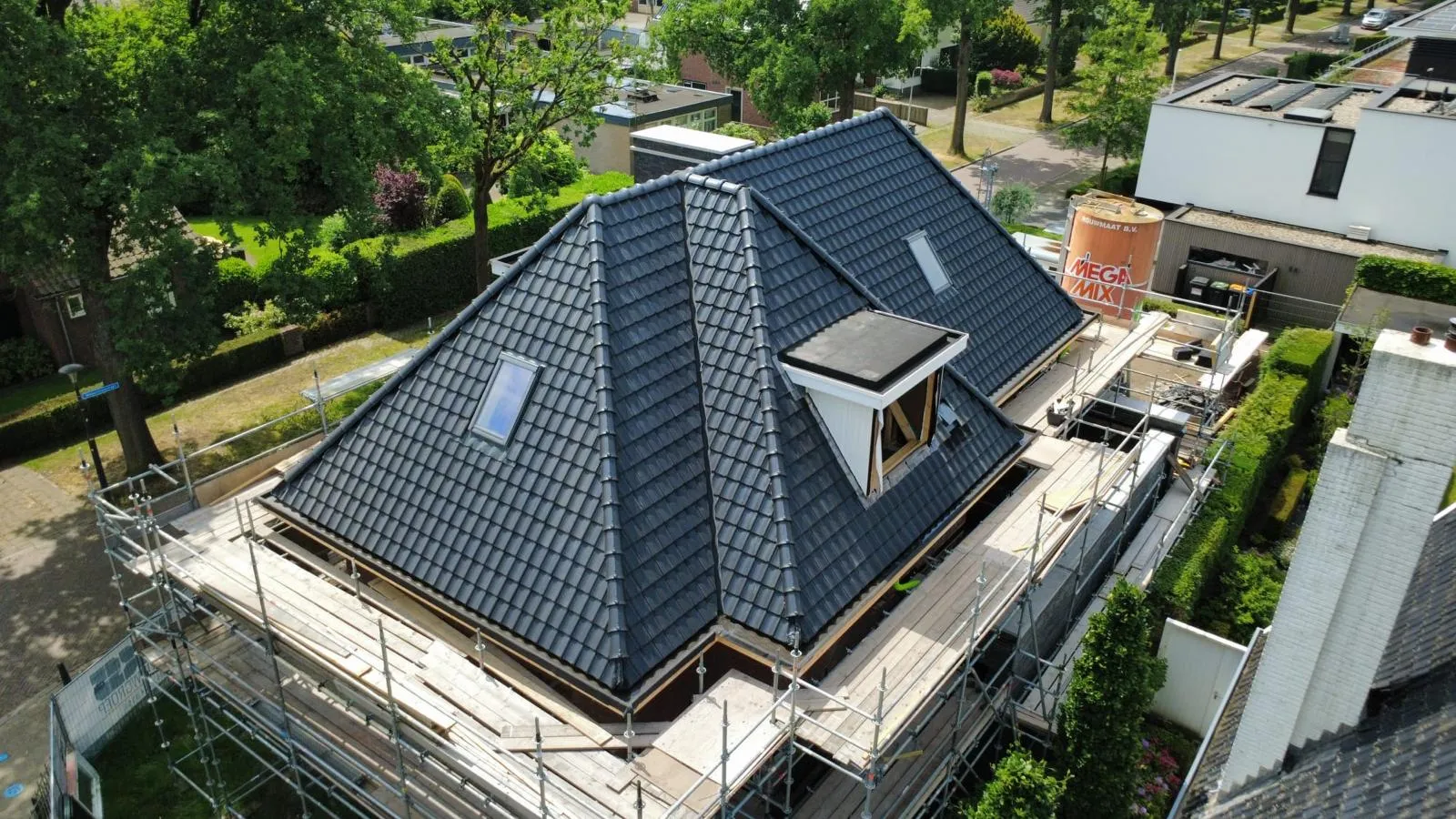 Project: Drie zorgwoningen  te Vries
