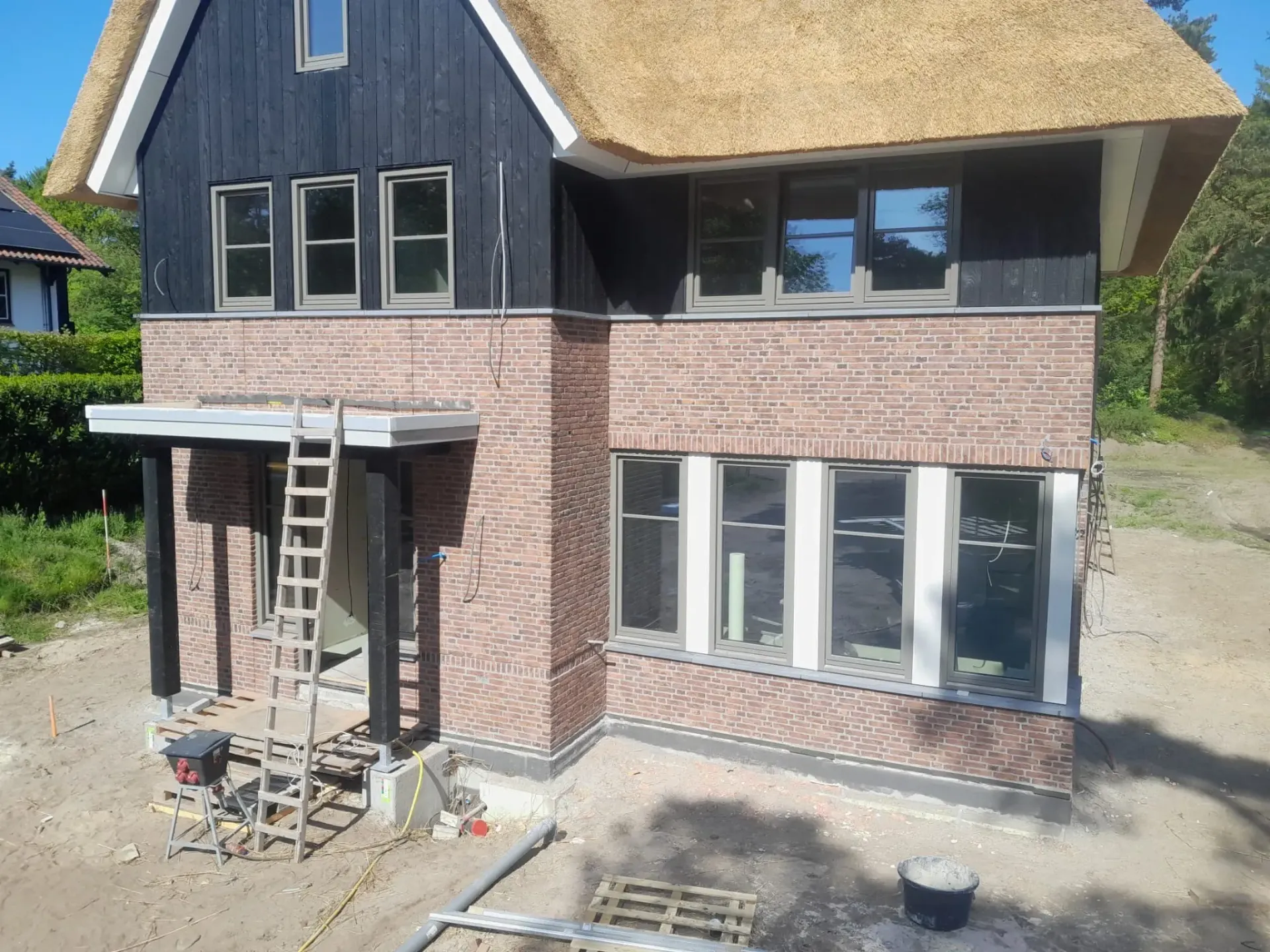 Riet & prefab gecombineerd
